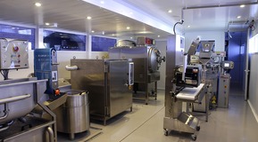 Pilot plant for technical-practical advice on the development of new packaging technologies and cryogenic processes for the food industry.
